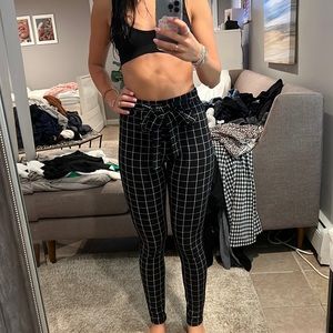 Checker pants with tie belt